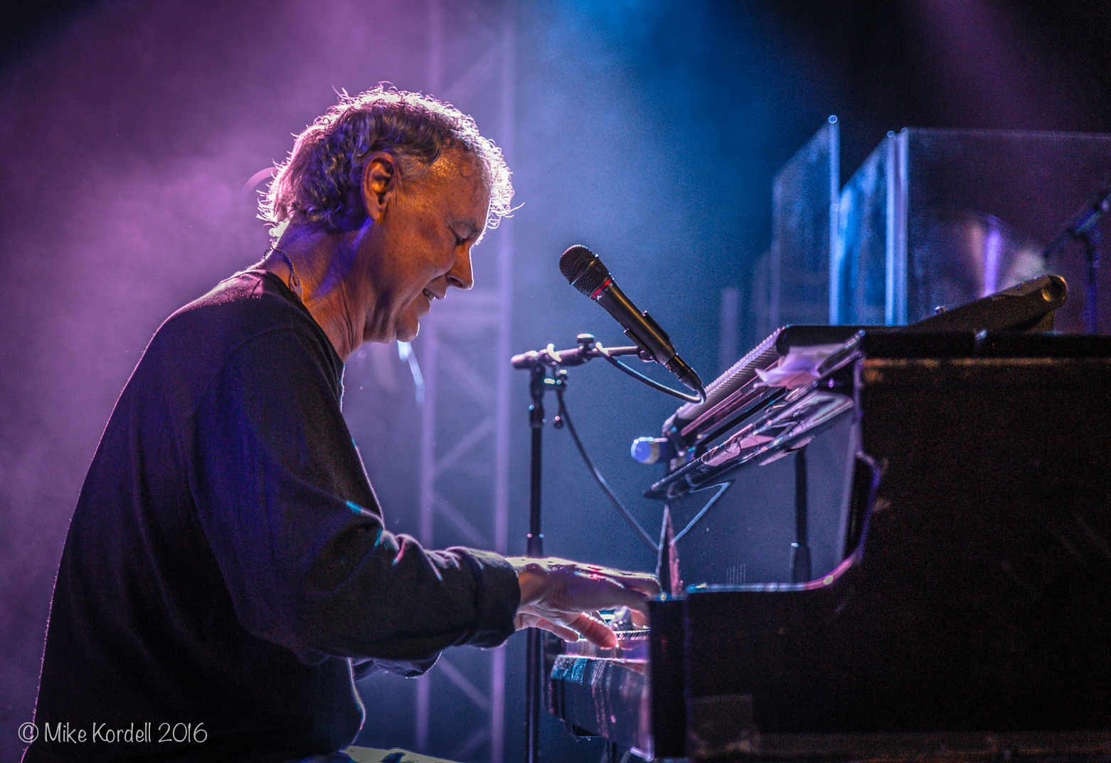 Grammy Artist Bruce Hornsby Brought Noisemakers to Austin