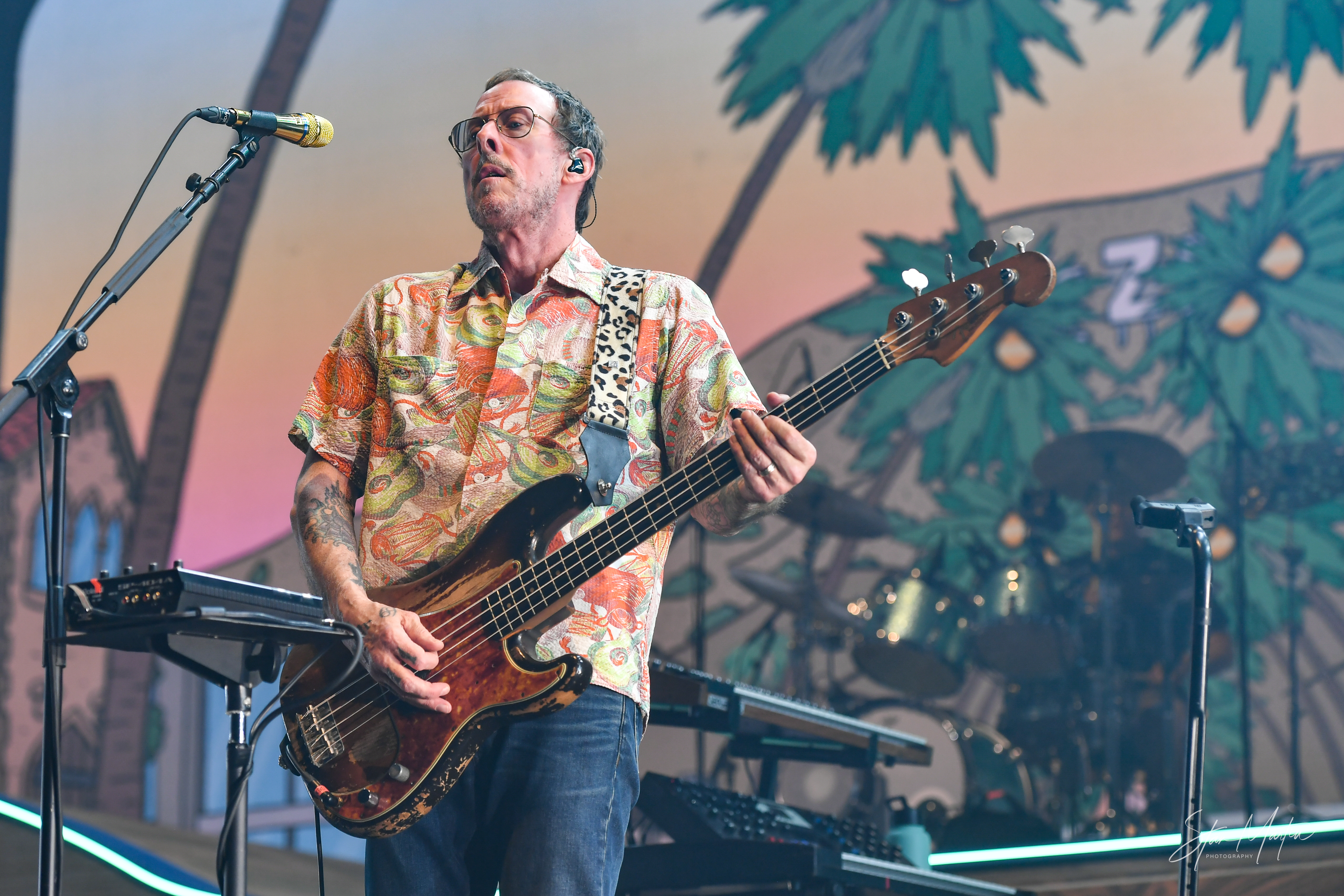Review: Weezer Steers Indie Rock Road trip into Austin