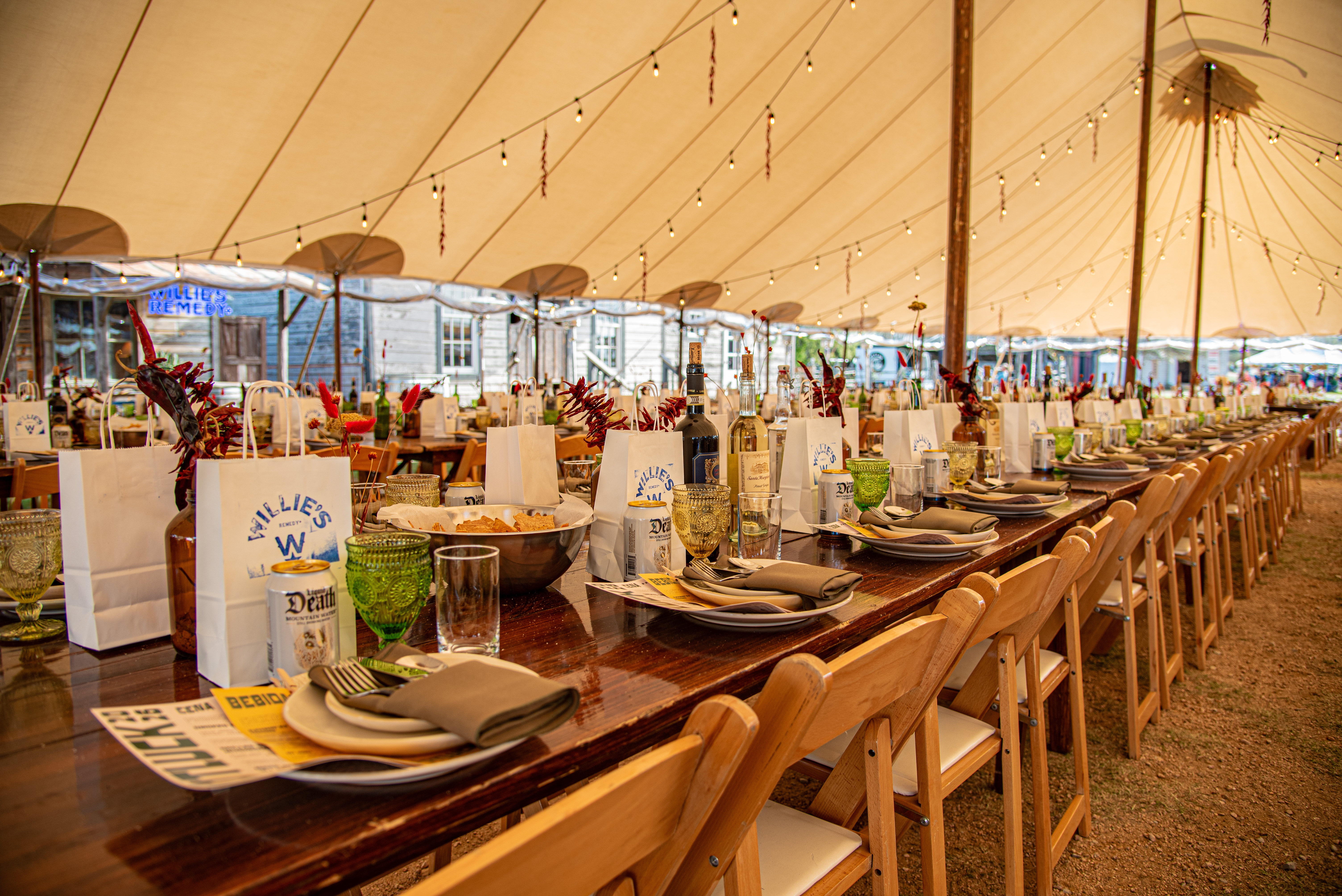 Photo Highlights Willie Nelson’s Annual Potluck 2026